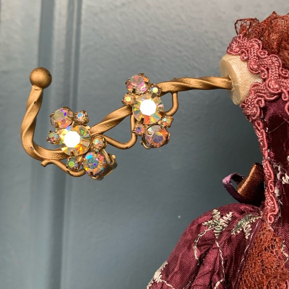 Vintage Pink Rhinestone Goldtone Clip On Earrings Homecoming Prom Bridal Party - Picture 3 of 7